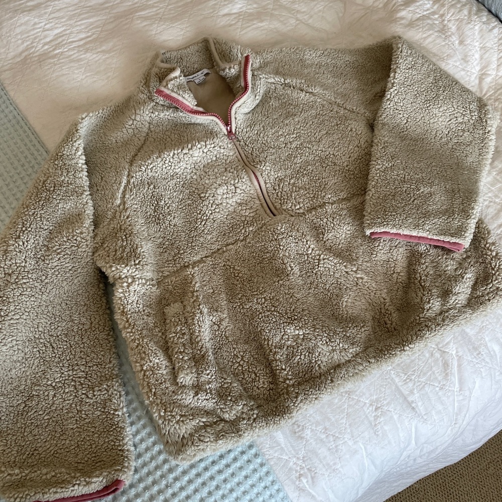Cropped teddy bear fleece sweater